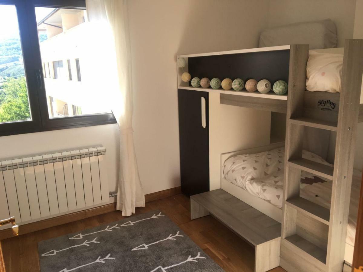 Apartamento Ezcaray Con Piscina Zorraquin Exterior photo