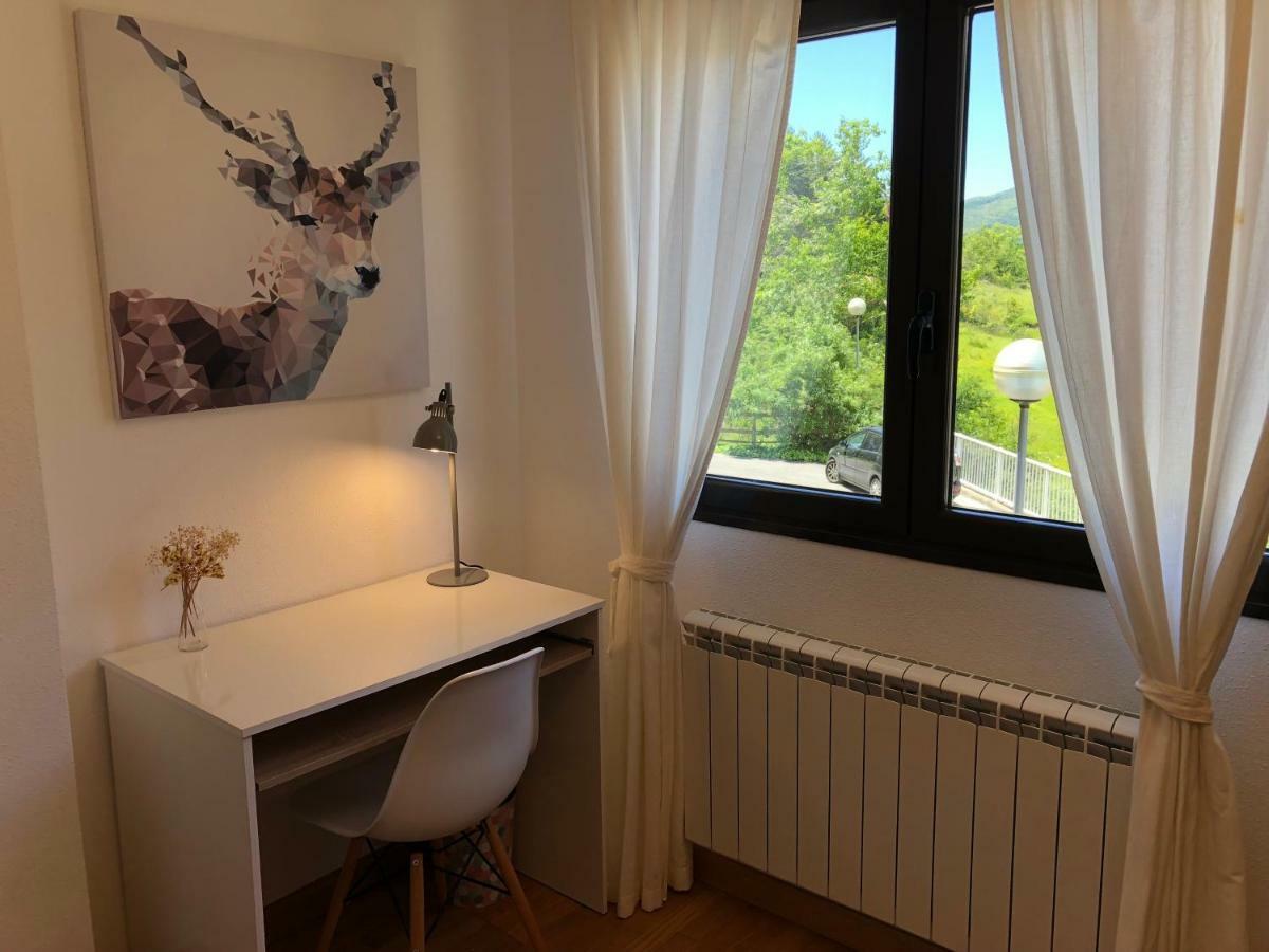Apartamento Ezcaray Con Piscina Zorraquin Exterior photo